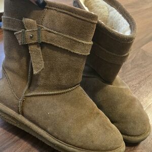 BearPaw Tan Suede Boots with Soft Lining